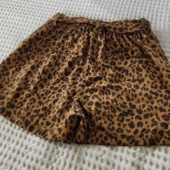 Animal print shorts with belt pockets small lounge casual cute Lagenlook beachy - Picture 6 of 8